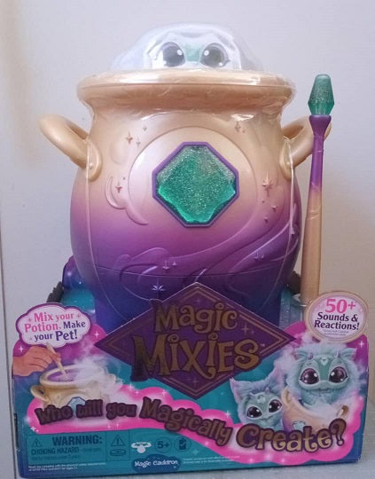 Magic Mixes Magic Cauldron Playset (P)